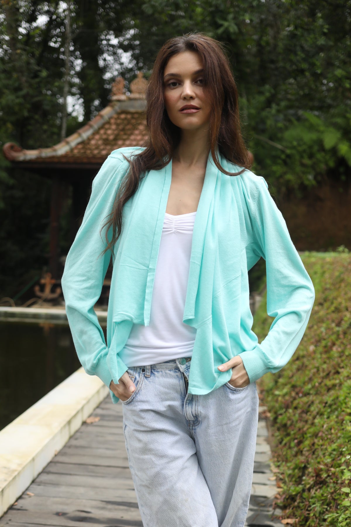 The Traveller Sweater Convertible to Cardi