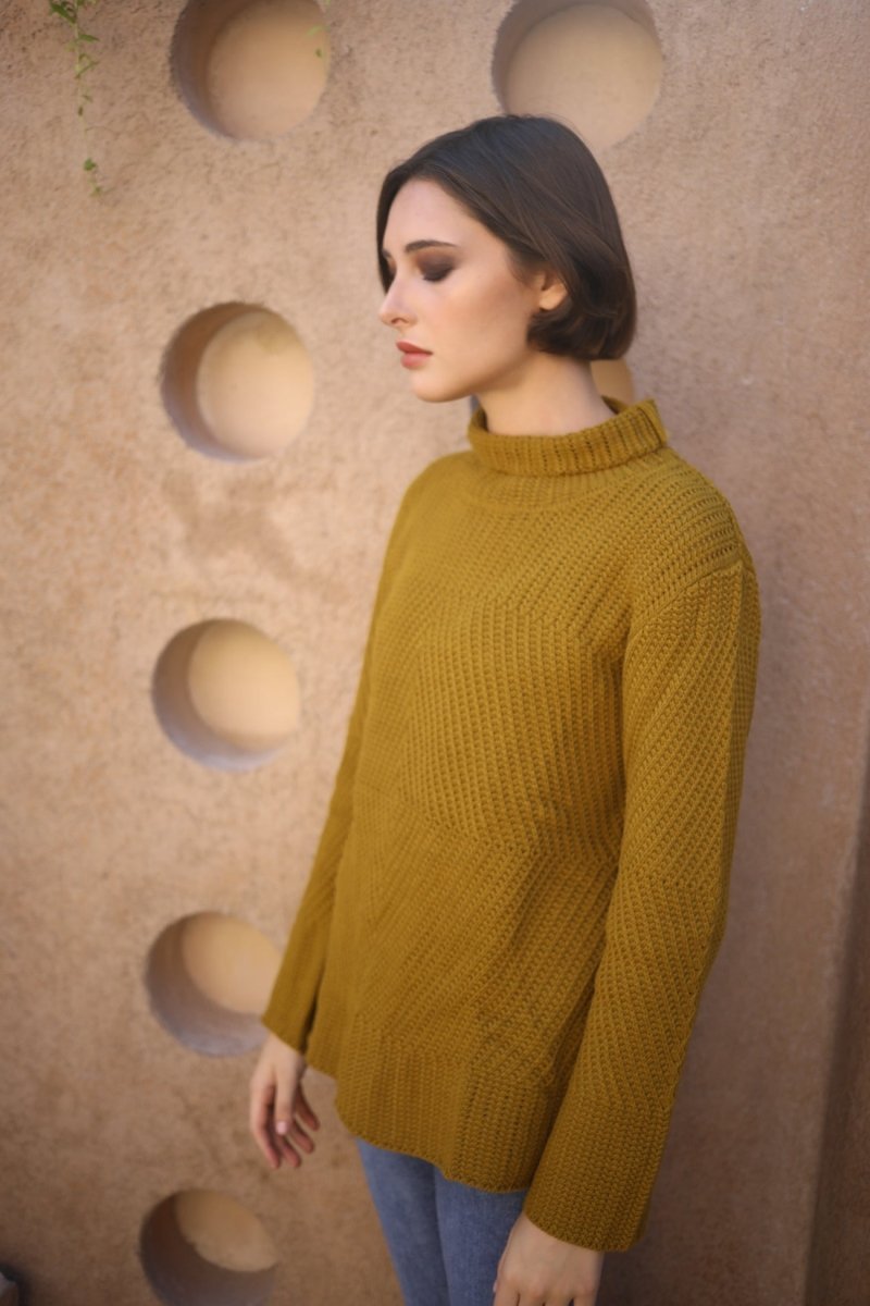 Novel Sweater - Echo Verde Clothing